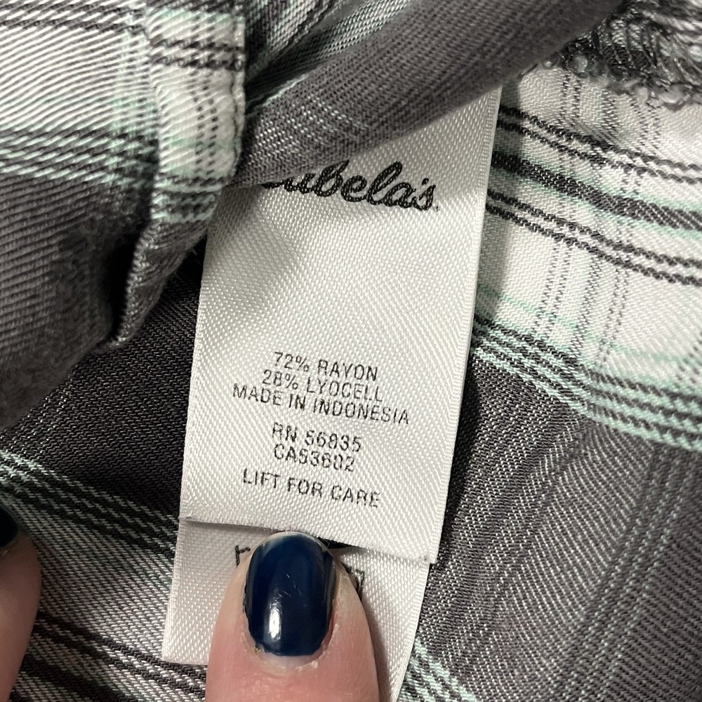 Cabela's Womens XL Shirt Gray Plaid Flannel Long Sleeve Button-Up Pockets Light - Picture 8 of 9